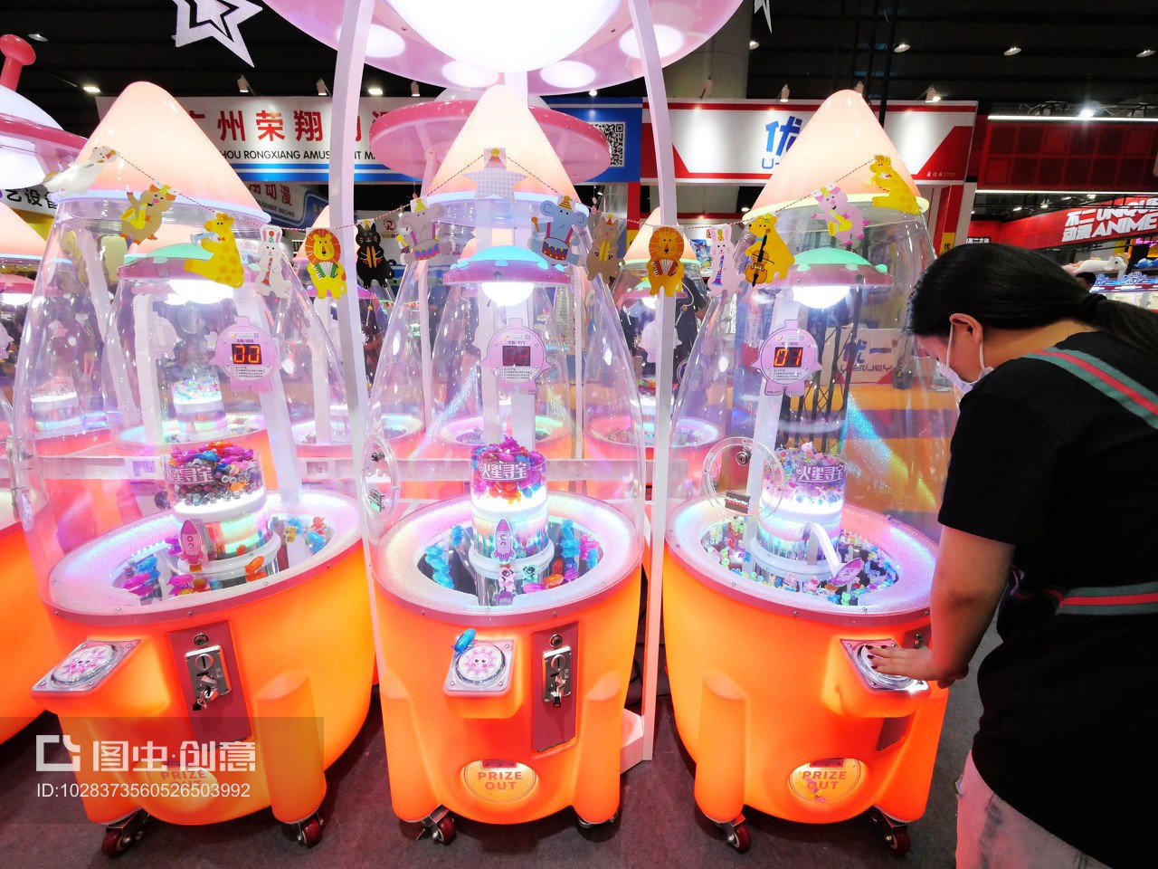 夾公仔機(jī)的流行風(fēng)潮 探究玩具銷售市場(chǎng)的新藍(lán)海